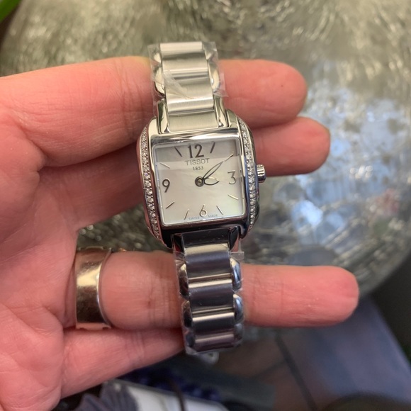 Tissot Accessories - Authentic TISSOT T-Wave Diamond 23 bracelet watch